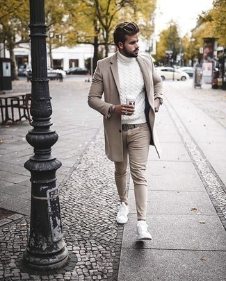 С чем носить бежевое длинное пальто