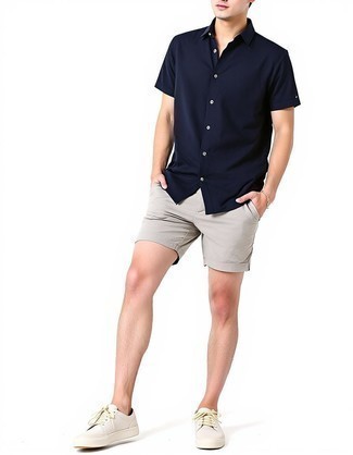 С чем носить бежевые плимсоллы мужчине