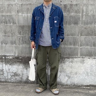 С чем носить бежевые сандалии мужчине