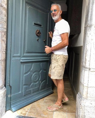 С чем носить бежевые сандалии мужчине