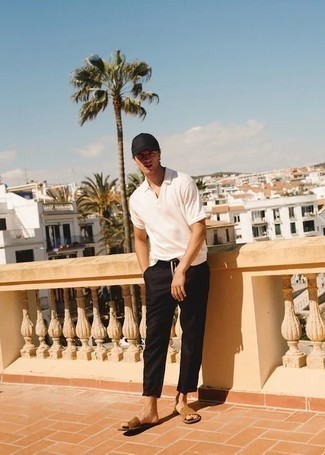 С чем носить бежевые сандалии мужчине