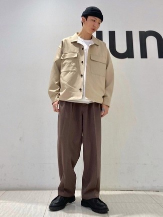 Какие ботинки дезерты носить с бежевой курткой-рубашкой