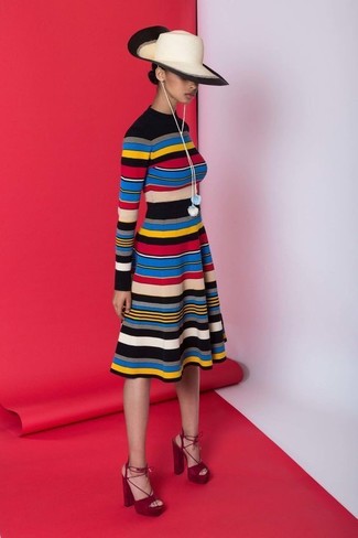 С чем носить бежевую соломенную шляпу женщине