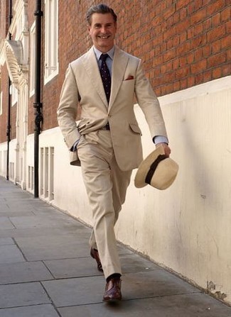 Какие туфли дерби носить с бежевым костюмом
