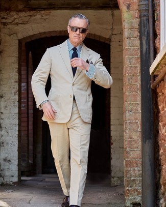 Какие лоферы носить с бежевым костюмом