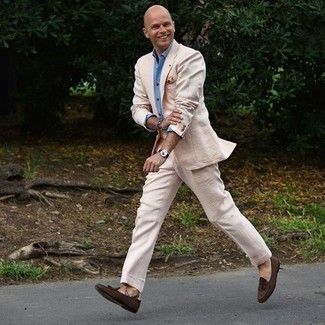 Какие лоферы носить с бежевым костюмом