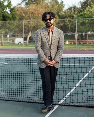 С чем носить бежевый галстук мужчине