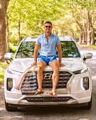 С чем носить бежевую большую сумку мужчине