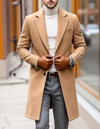 Как носить бежевую водолазку с бежевым длинным пальто