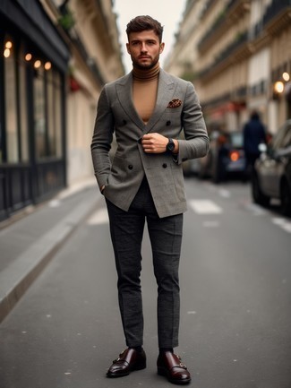 Какие монки носить с бежевой водолазкой