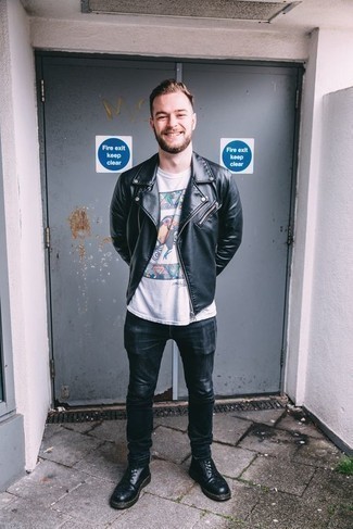 Как носить косуху с повседневными ботинками мужчине