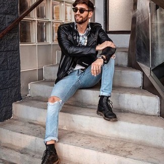 Как носить косуху с повседневными ботинками мужчине