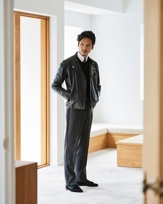 Как носить косуху с свитером с круглым вырезом мужчине