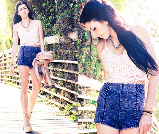 Как носить косуху с укороченным топом