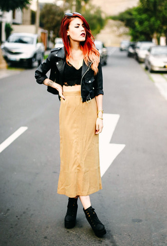 Как носить косуху с ботильонами на шнуровке