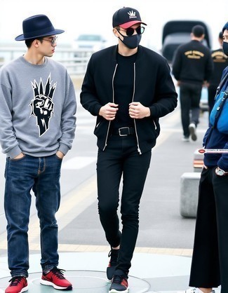 С чем носить черно-золотой ремень мужчине