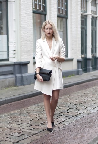 С чем носить черно-золотые часы женщине