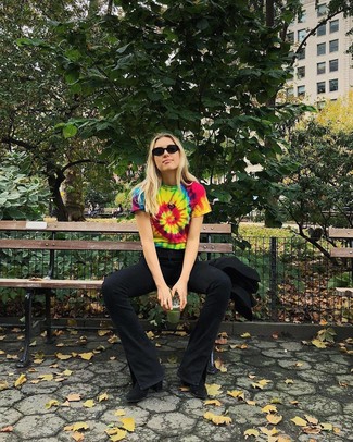 С чем носить черно-белые ботильоны