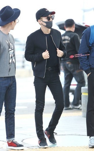 Какие бомберы носить с черно-белыми кроссовками мужчине