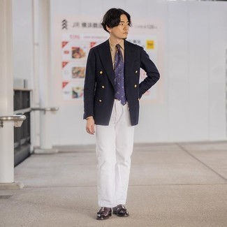 Какие брюки чинос носить с черно-белым пиджаком