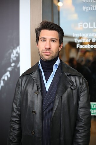 Какие плащи носить с черно-белым пиджаком мужчине