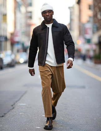 С чем носить черно-белые ботинки мужчине