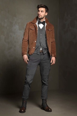 С чем носить черно-белый галстук-бабочку мужчине