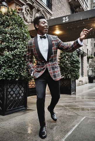 С чем носить черно-белый галстук-бабочку мужчине