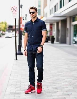 С чем носить черно-белый браслет мужчине