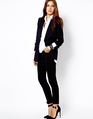 С чем носить черно-белый браслет