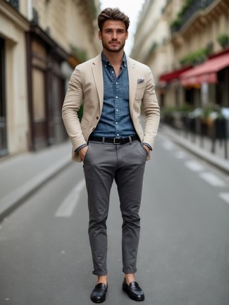 С чем носить черно-белый ремень из плотной ткани мужчине