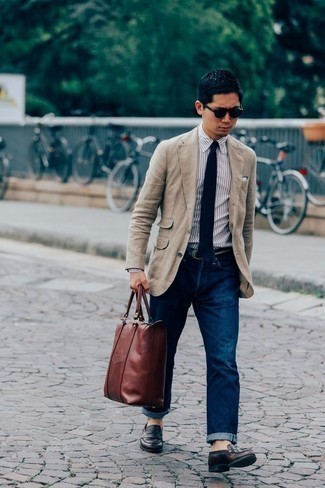 С чем носить черно-белый ремень из плотной ткани мужчине