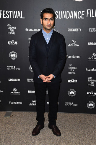 Какие пиджаки носить с черно-белым кардиганом мужчине