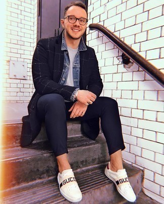 С чем носить черно-белое длинное пальто в клетку