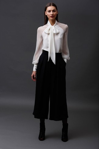 Какие ботильоны носить с черно-белыми брюками-кюлотами