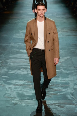 С чем носить черно-белые классические ботинки мужчине