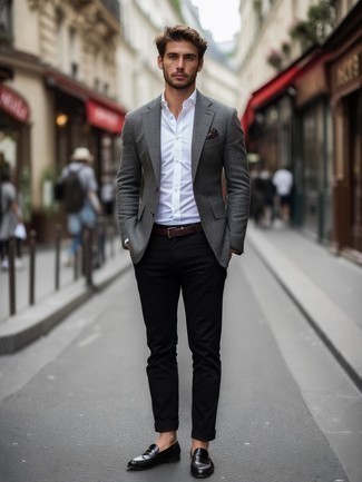 С чем носить черно-белые классические брюки мужчине