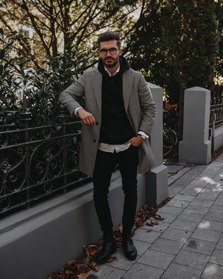 Какие длинные пальто носить с черно-белым худи