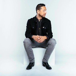 С чем носить черно-белые кожаные ковбойские сапоги мужчине