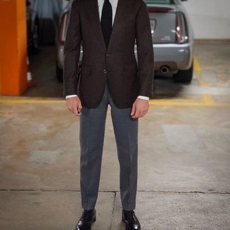 С чем носить черно-белые кожаные классические ботинки мужчине