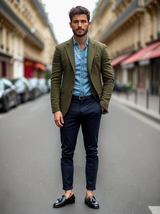 С чем носить черно-белые кожаные лоферы мужчине