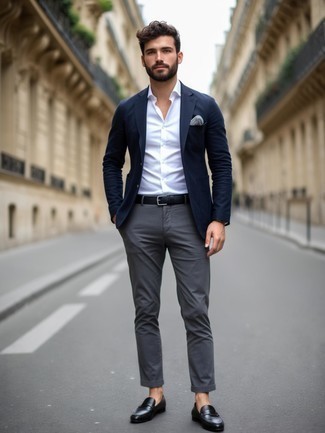 С чем носить черно-белые кожаные лоферы мужчине