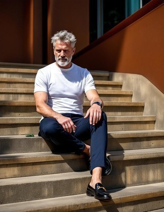 С чем носить черно-белые кожаные лоферы мужчине