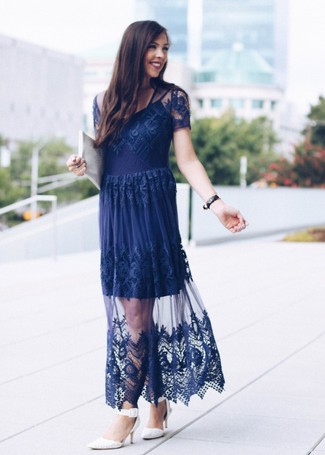 С чем носить черно-белые кожаные часы женщине