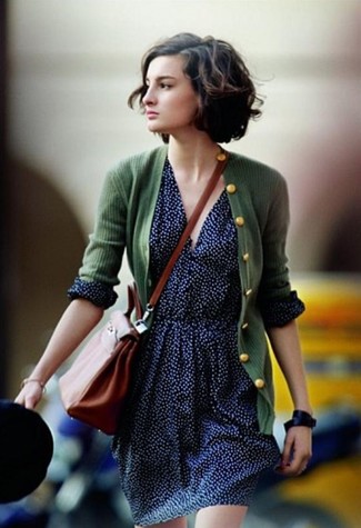 С чем носить черно-белые кожаные часы женщине