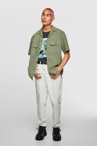 С чем носить черно-белые кожаные рабочие ботинки мужчине