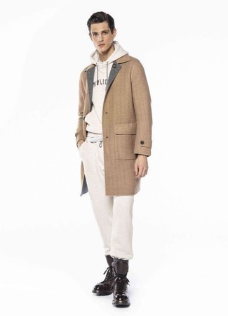 С чем носить черно-белые кожаные рабочие ботинки мужчине