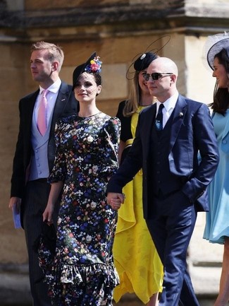 С чем носить черно-белое платье-макси