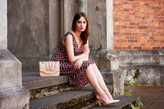 С чем носить черно-белое платье-макси