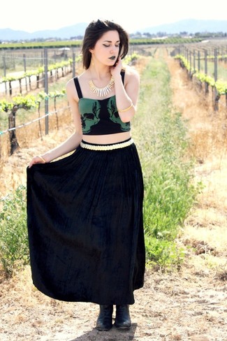 С чем носить черно-белую длинную юбку